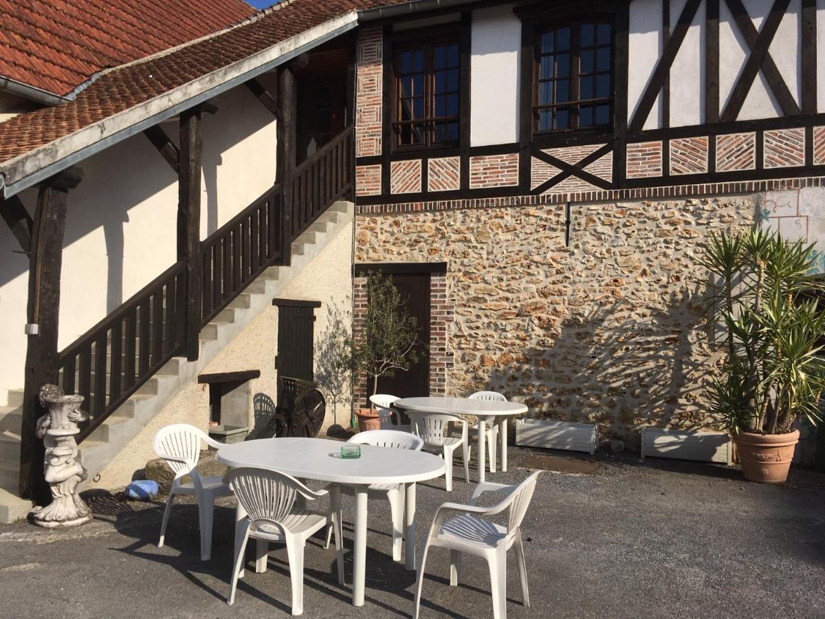 Le Domaine Du Cellier Bed & Breakfast Sezanne Exterior photo
