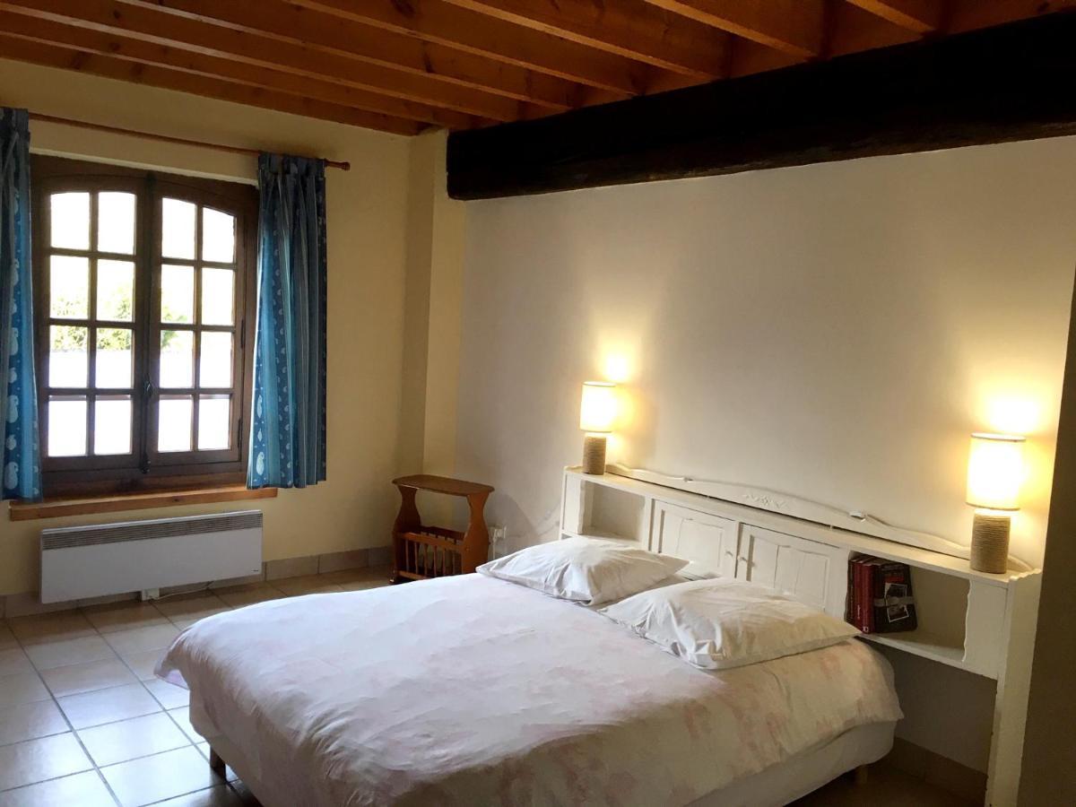 Le Domaine Du Cellier Bed & Breakfast Sezanne Exterior photo