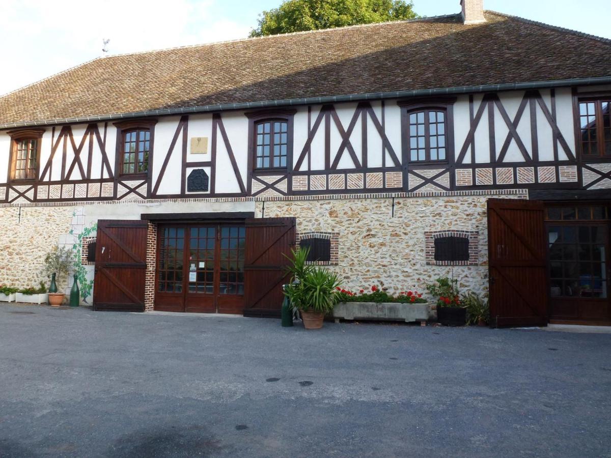 Le Domaine Du Cellier Bed & Breakfast Sezanne Exterior photo